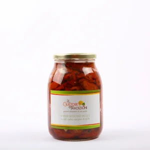 Pomodori rossi secchi sott'olio