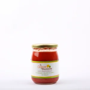 Pomodoro pelato a mano in salsa