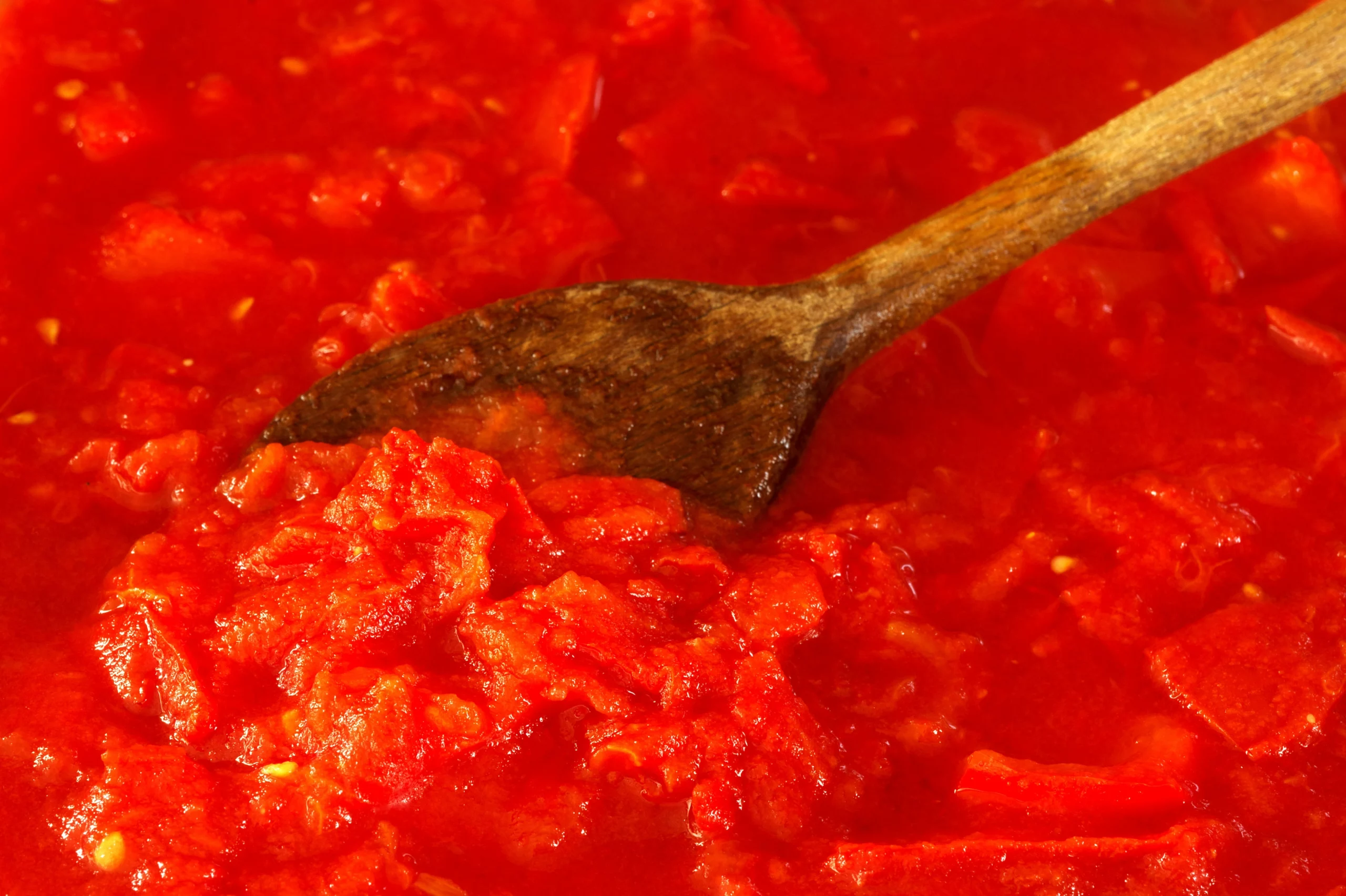 Passate di pomodoro e sughi